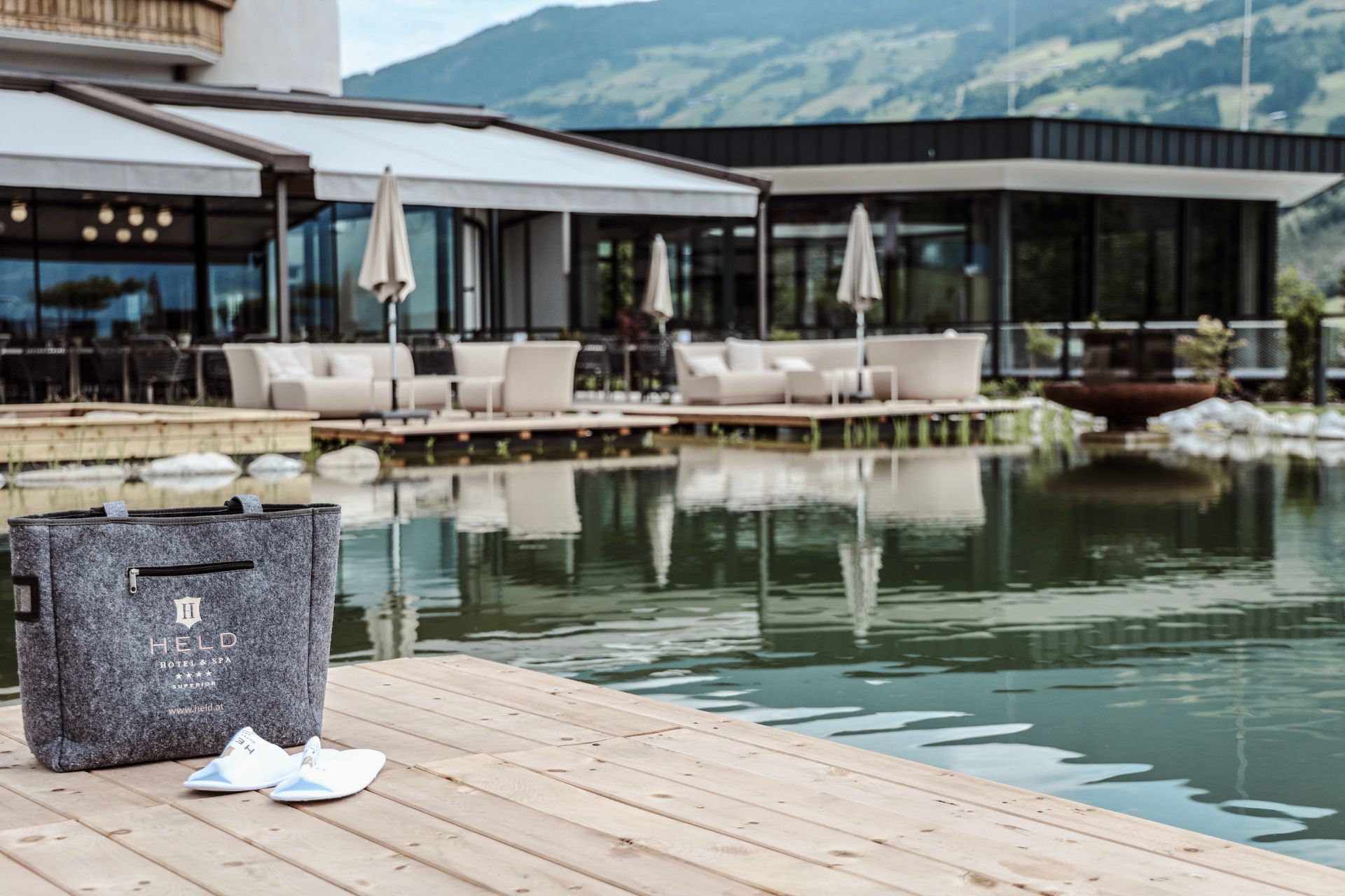 Naturbadeteich im Hotel HELD Fügen