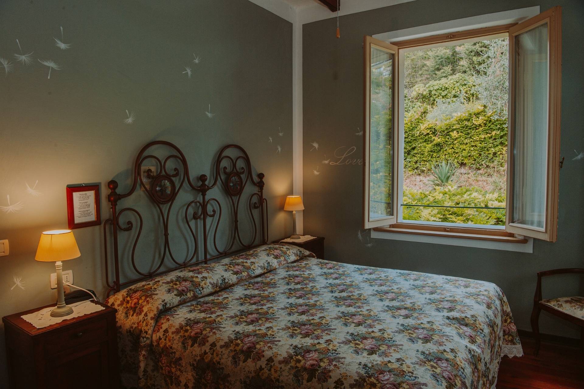 Doppelzimmer zur Alleinnutzung in der Villa Schindler