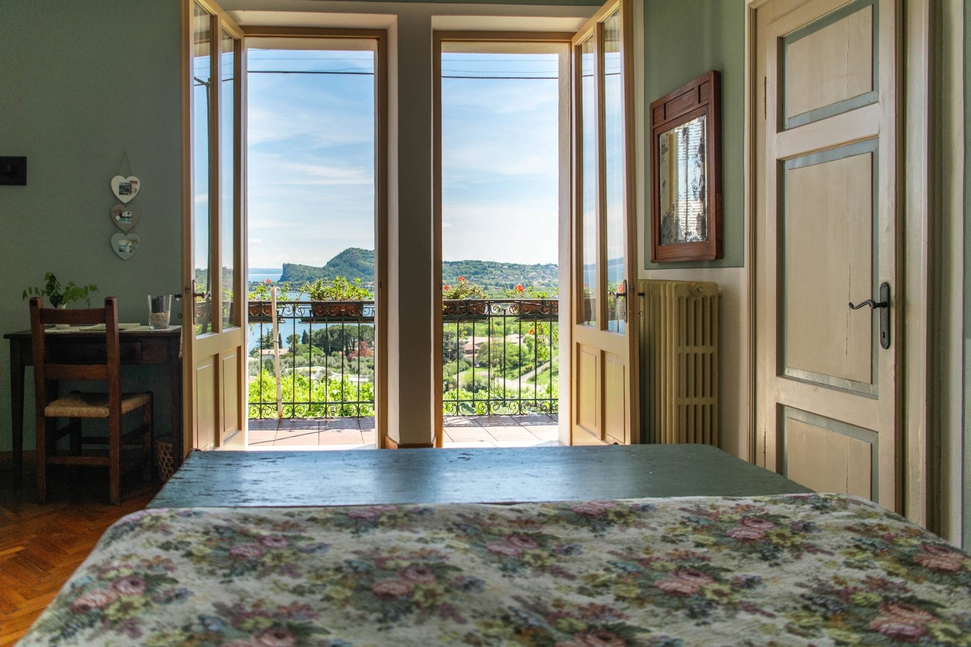 Doppelzimmer in der Villa Schindler am Gardasee