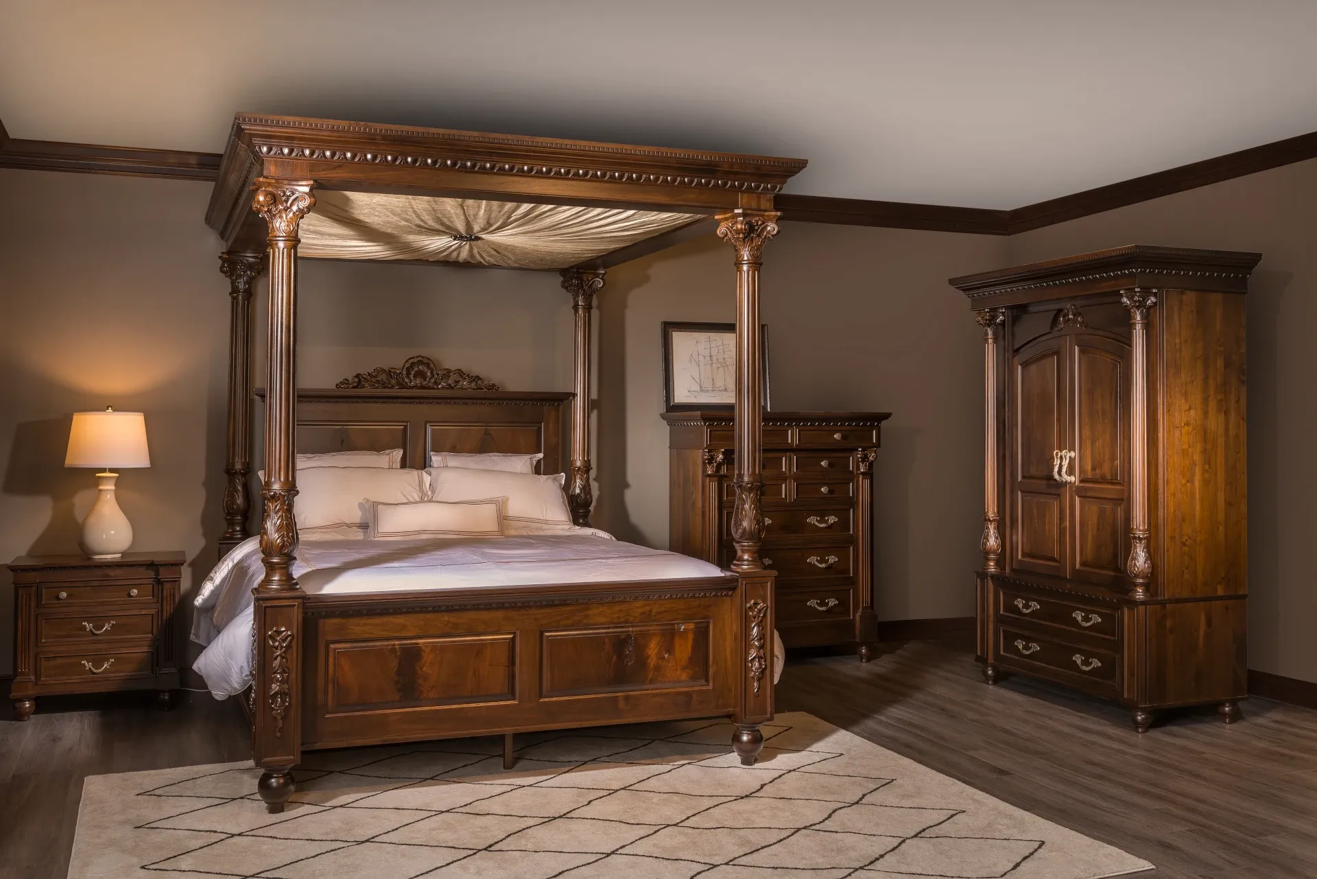 Hampton Court Bedroom traditional style