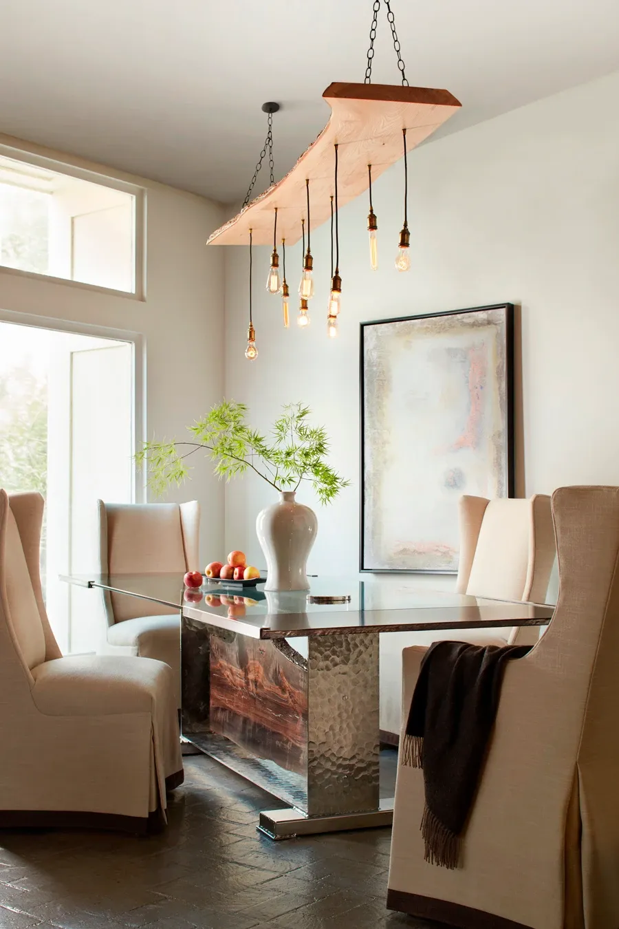 horizon-dining-table-live-edge-style-chandlier (1)