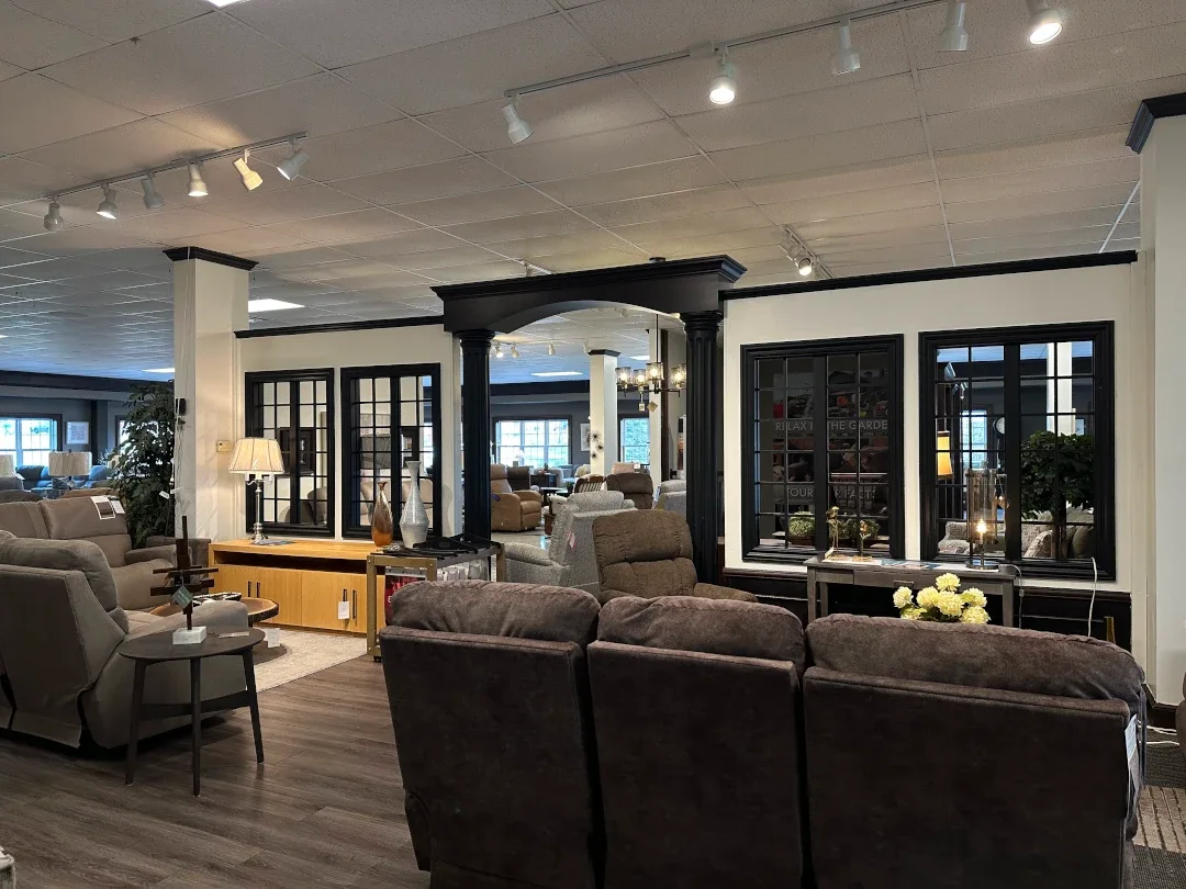 homestead furniture showroom couches and lamps