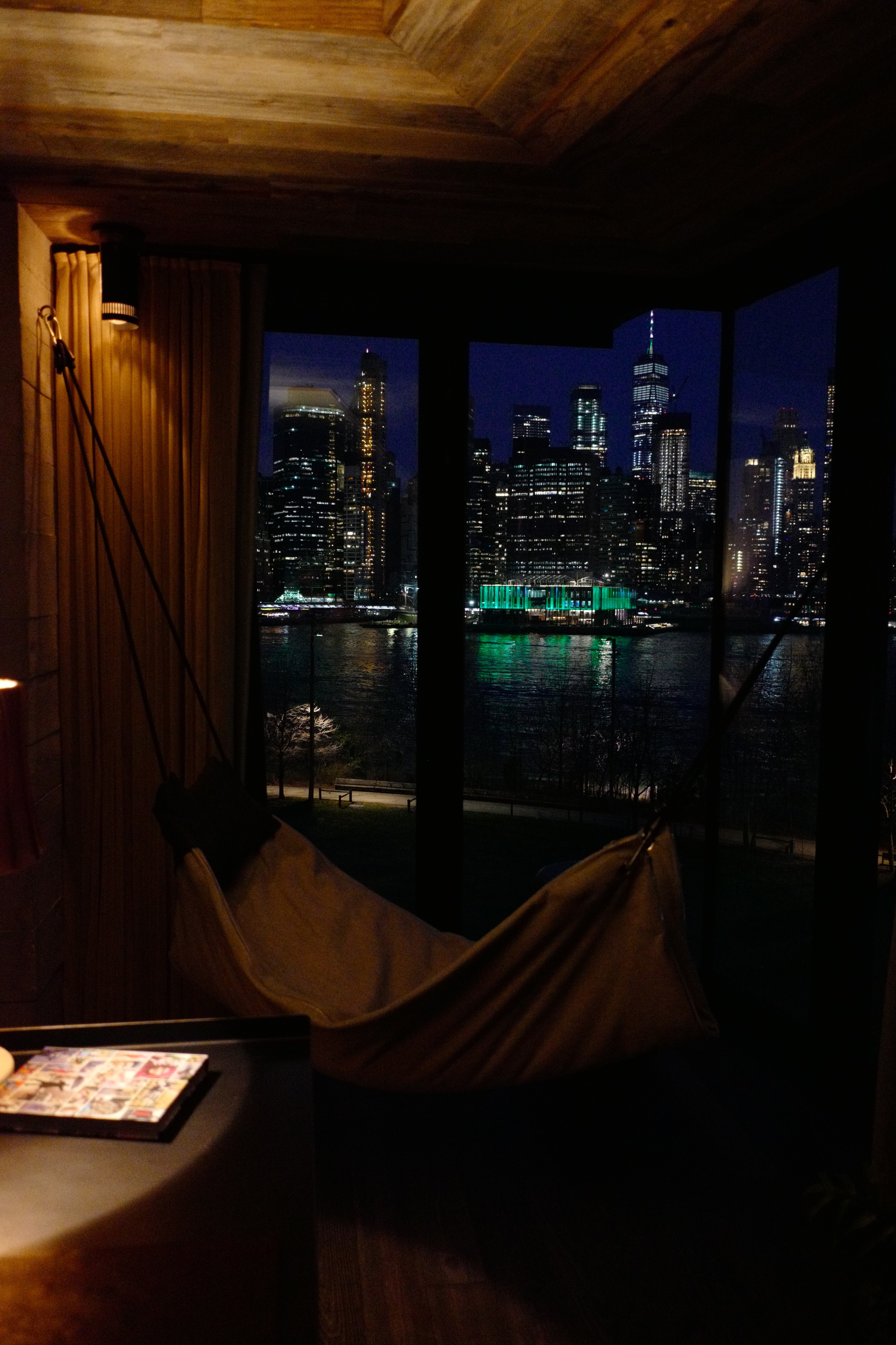 1 Hotel Brooklyn Bridge &mdash; view towards Brooklyn Bridge at night