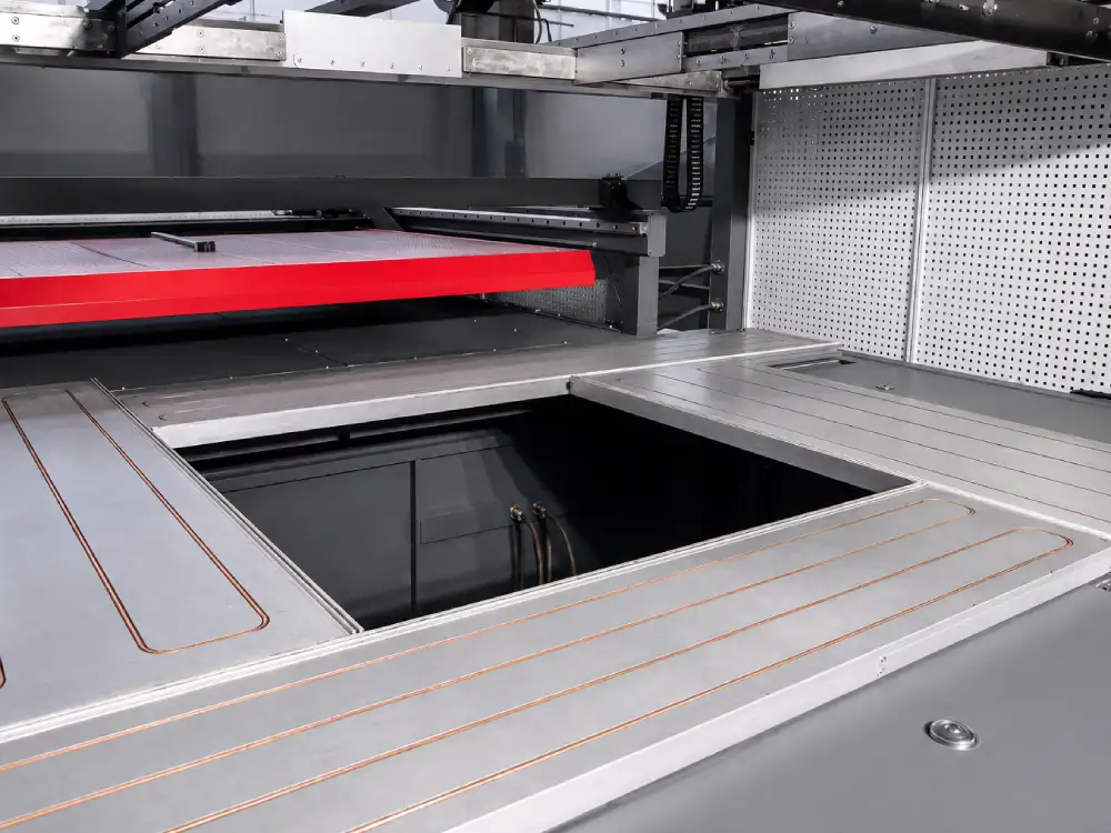 VORION industrial thermoforming machine – automatic vacuum forming machine front view