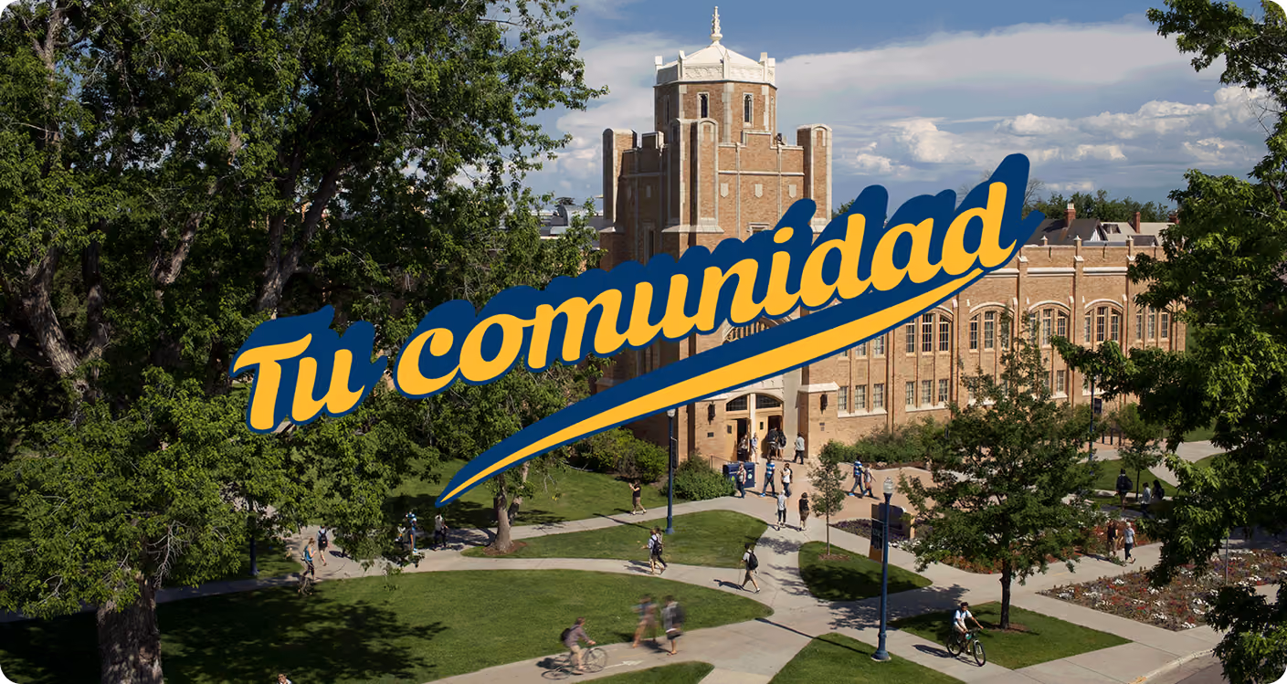 'Tu comunidad' lettering over the UNC campus, wide view