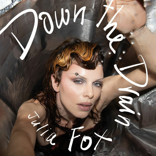 Portada de 'Down the Drain' de Julia Fox