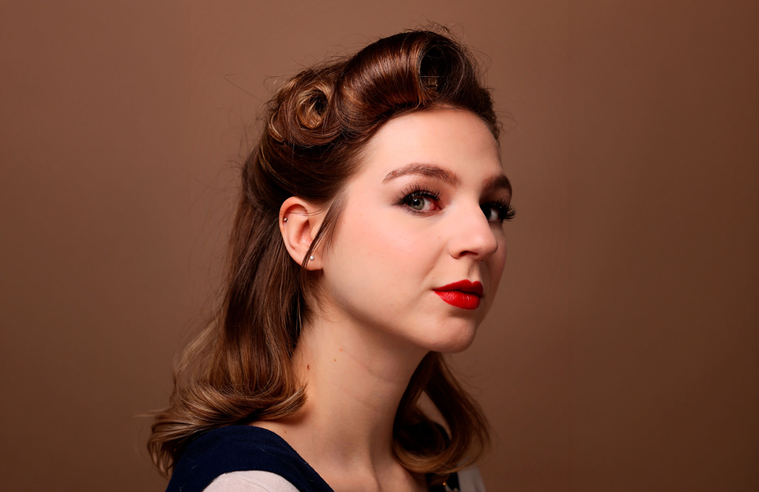 victory-roll-hairstyling-by-janine-beutler