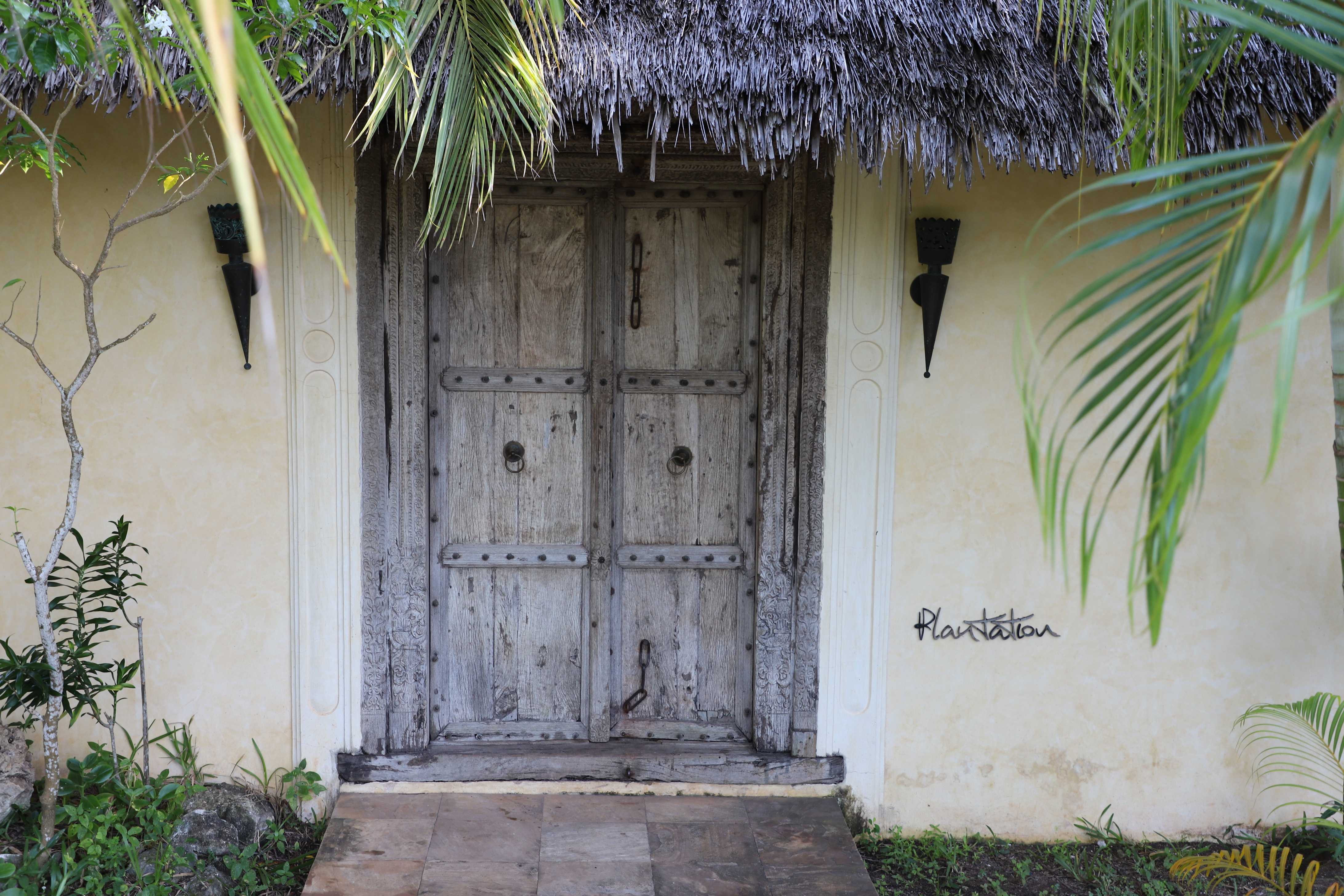 image of service facilities (for a aviation service)