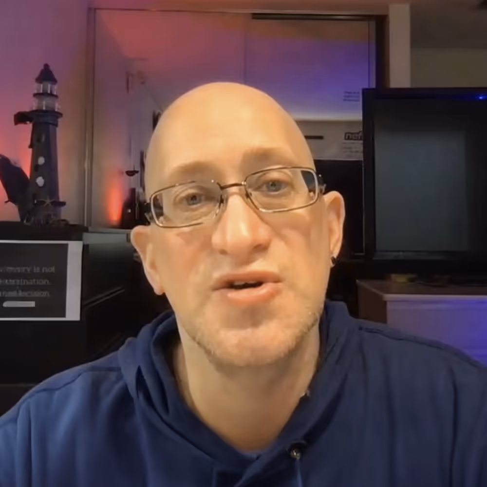 Ken Kleinberg, Founder of Mastery Weight Loss, providing a health-tech professional testimonial for Marshall Studio.