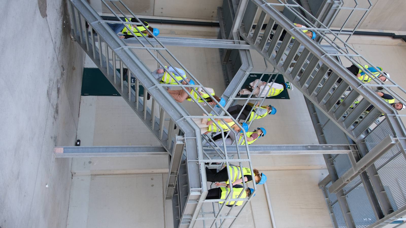 Sortation conveyors at PreZero