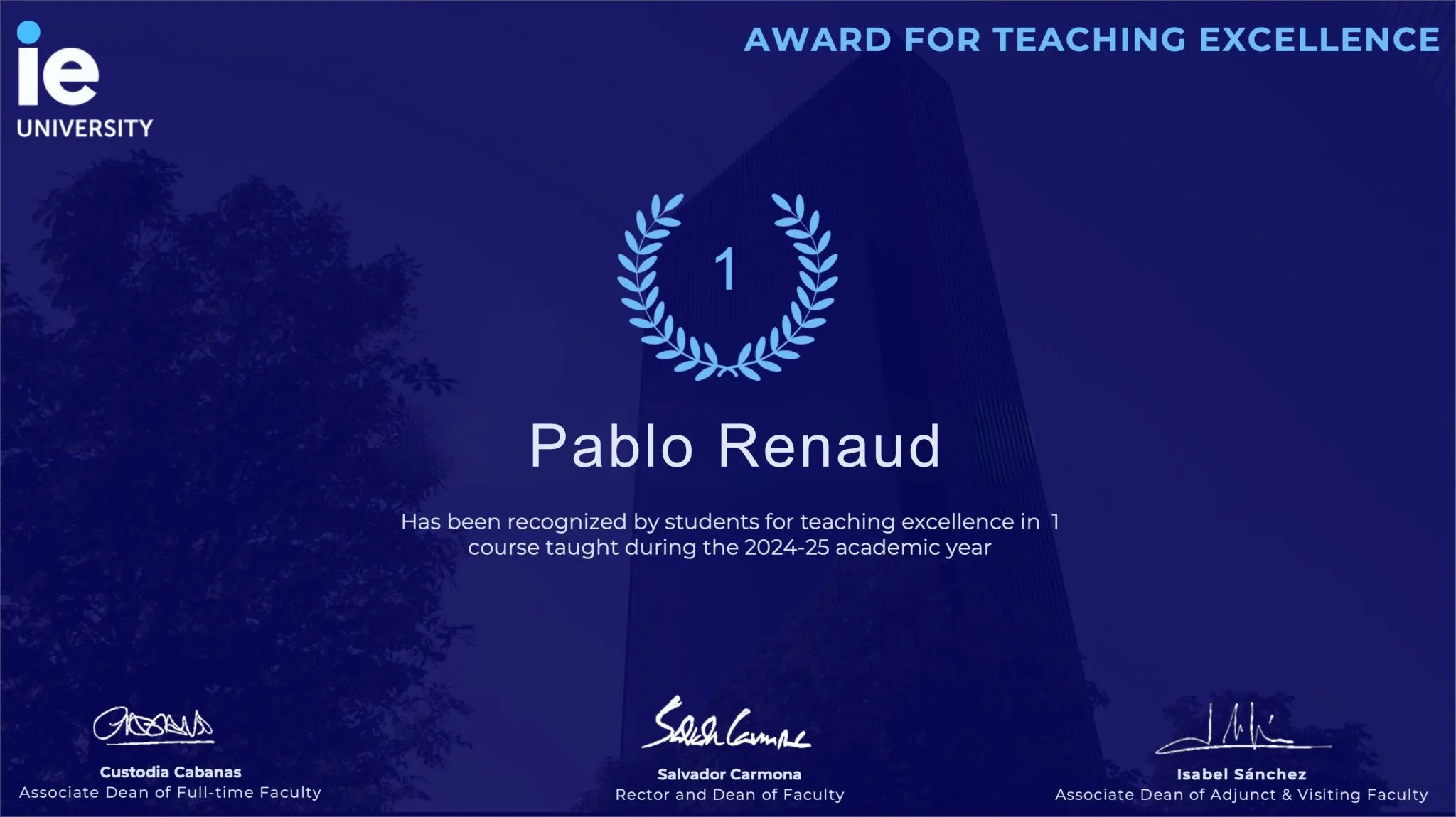 IE Teaching Excellence Award de Pablo Renaud