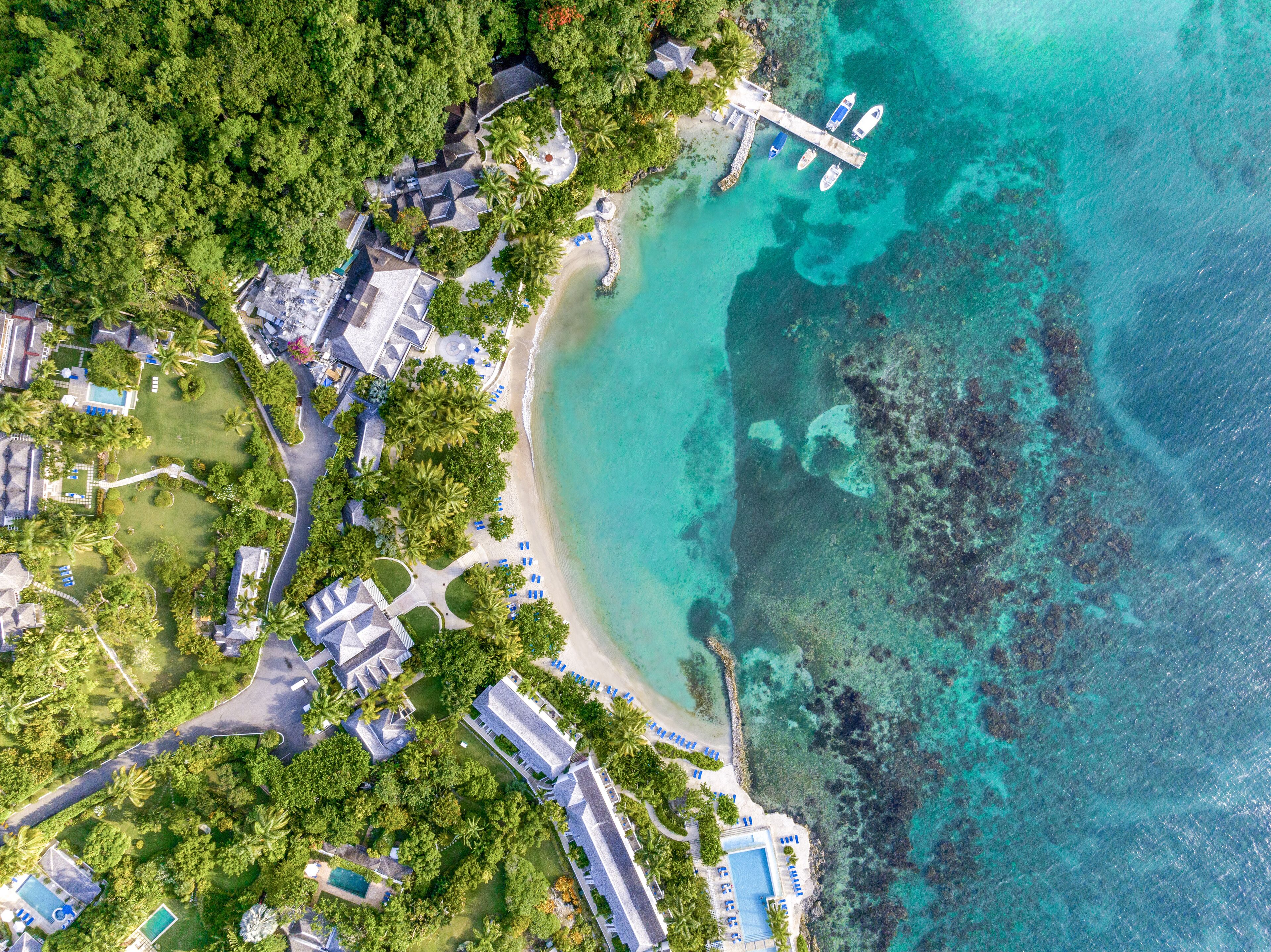 Round Hill Hotel & Villas