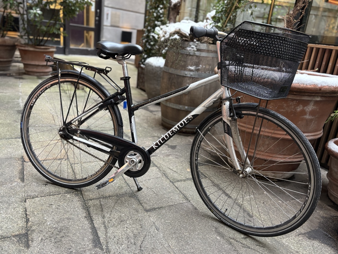 image of public transportation vehicles (for a mobility and transportation)