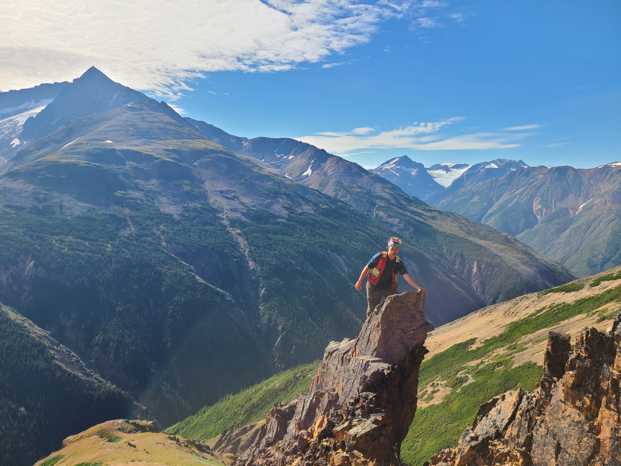 image of travel tech demonstration at a fair