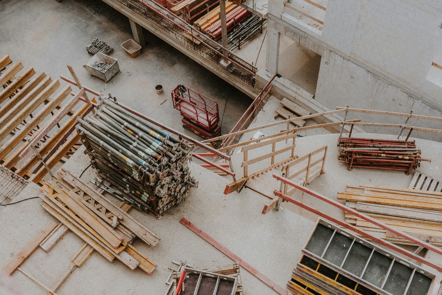 Refractory & Building Materials