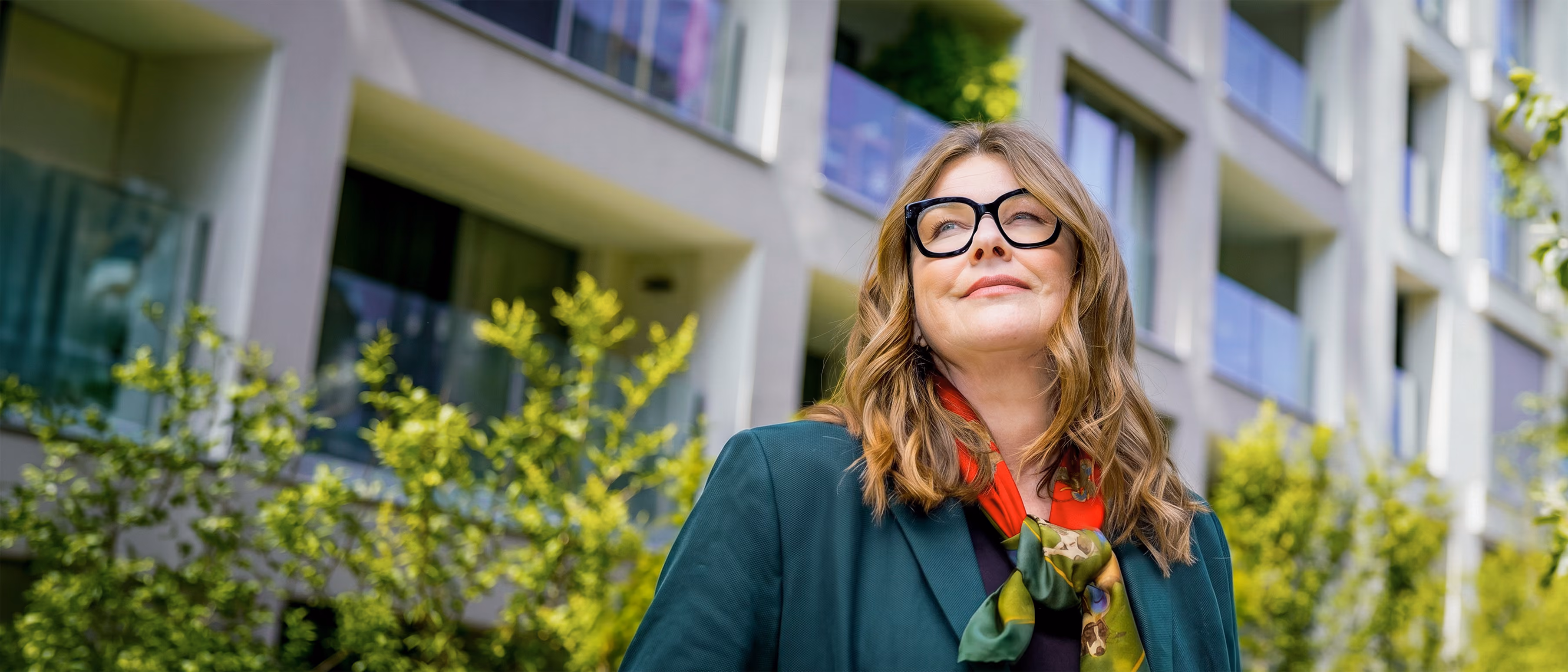 Vilma Daníčková před domem