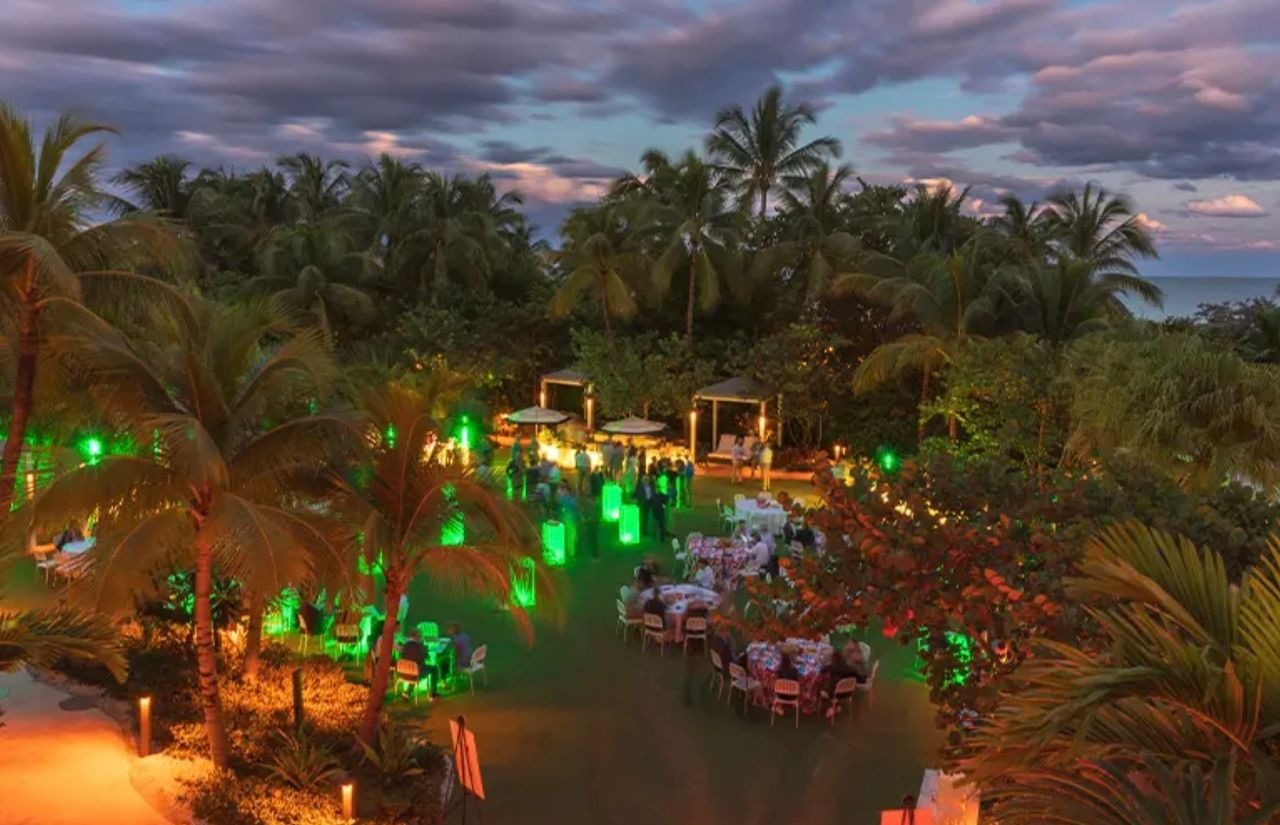 With tropical drinks and amazing food, the outdoor evening receptions on both nights are always a crowd favorite.
