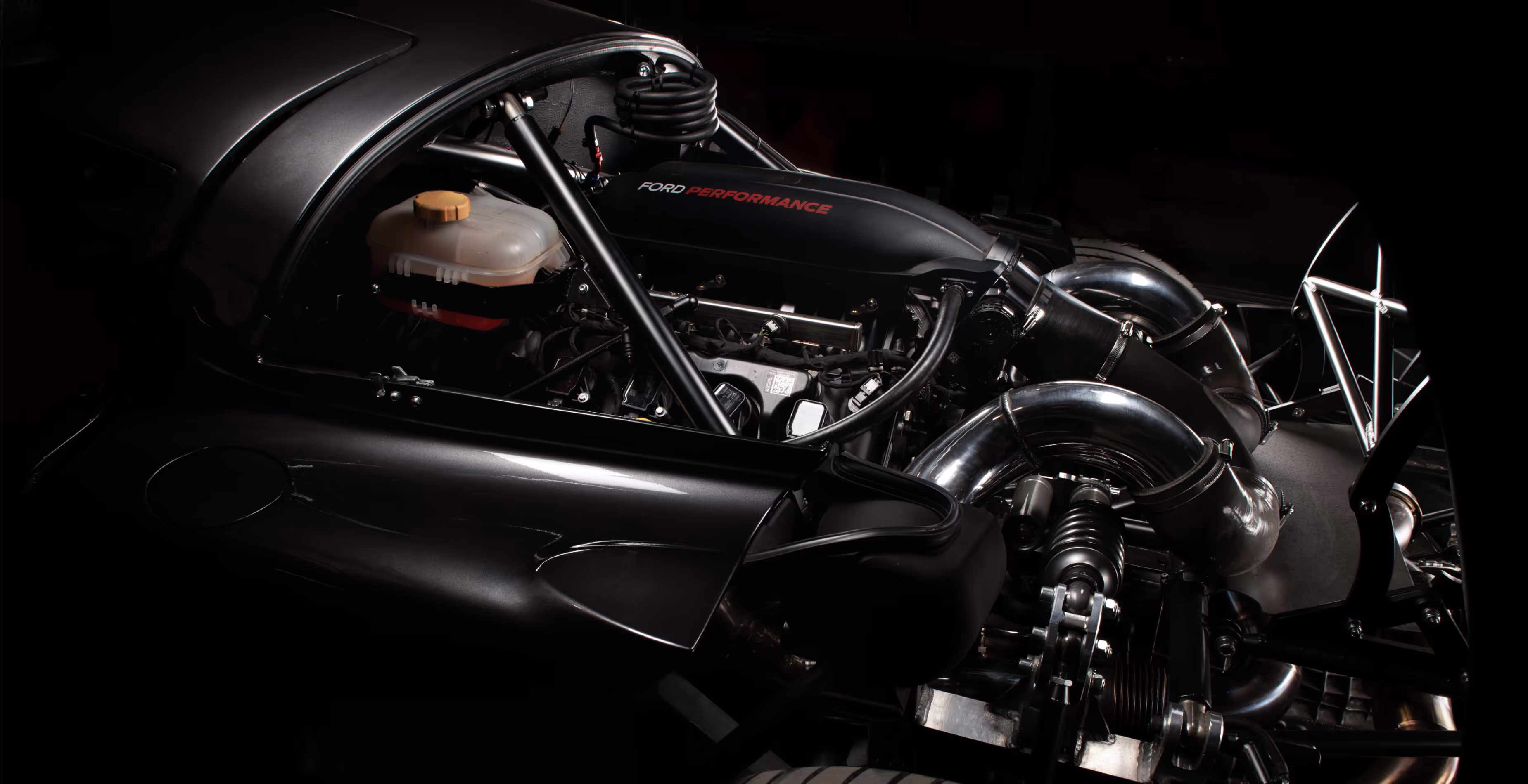 RR01 engine with Ford Performance branding