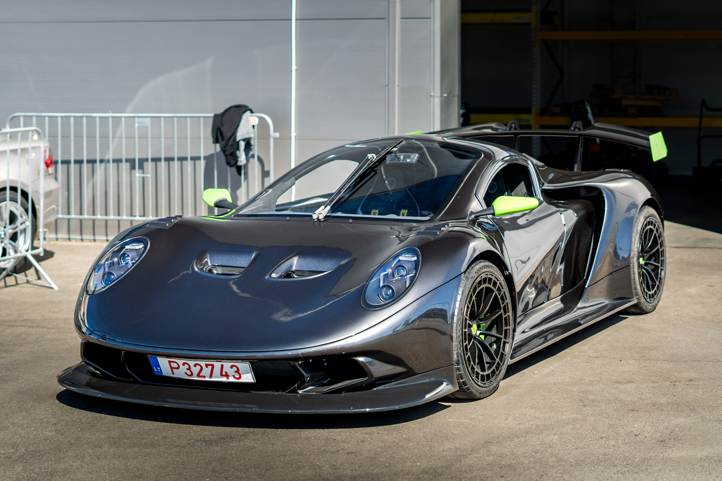 The Rhino RR01