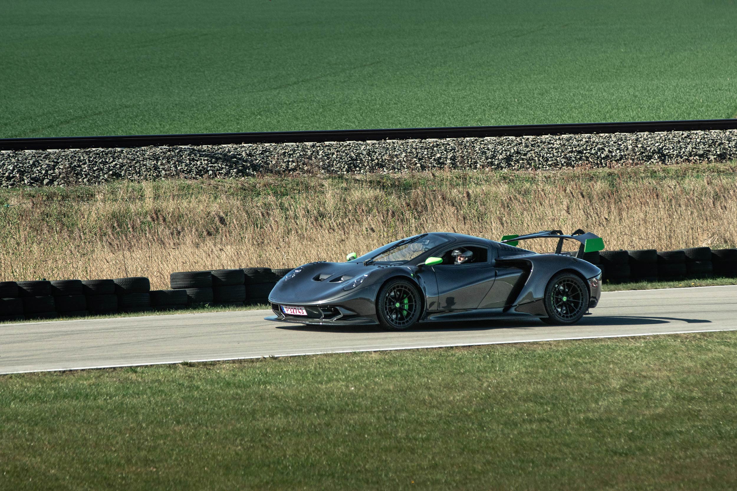 The Rhino RR01