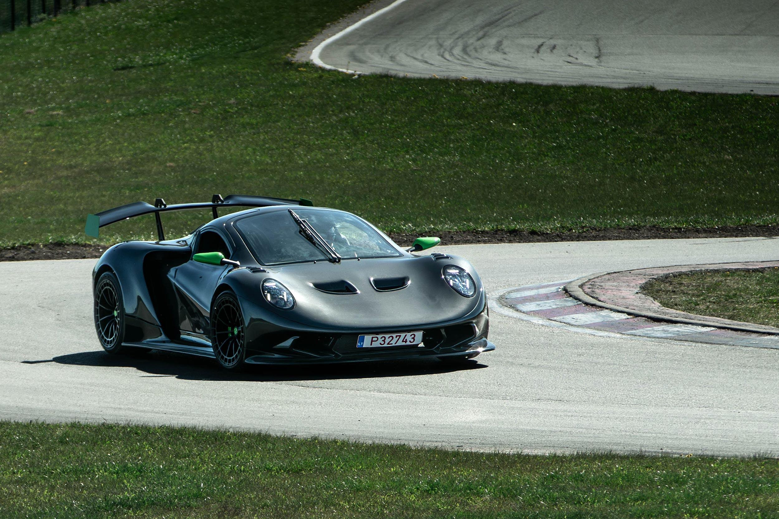 The Rhino RR01