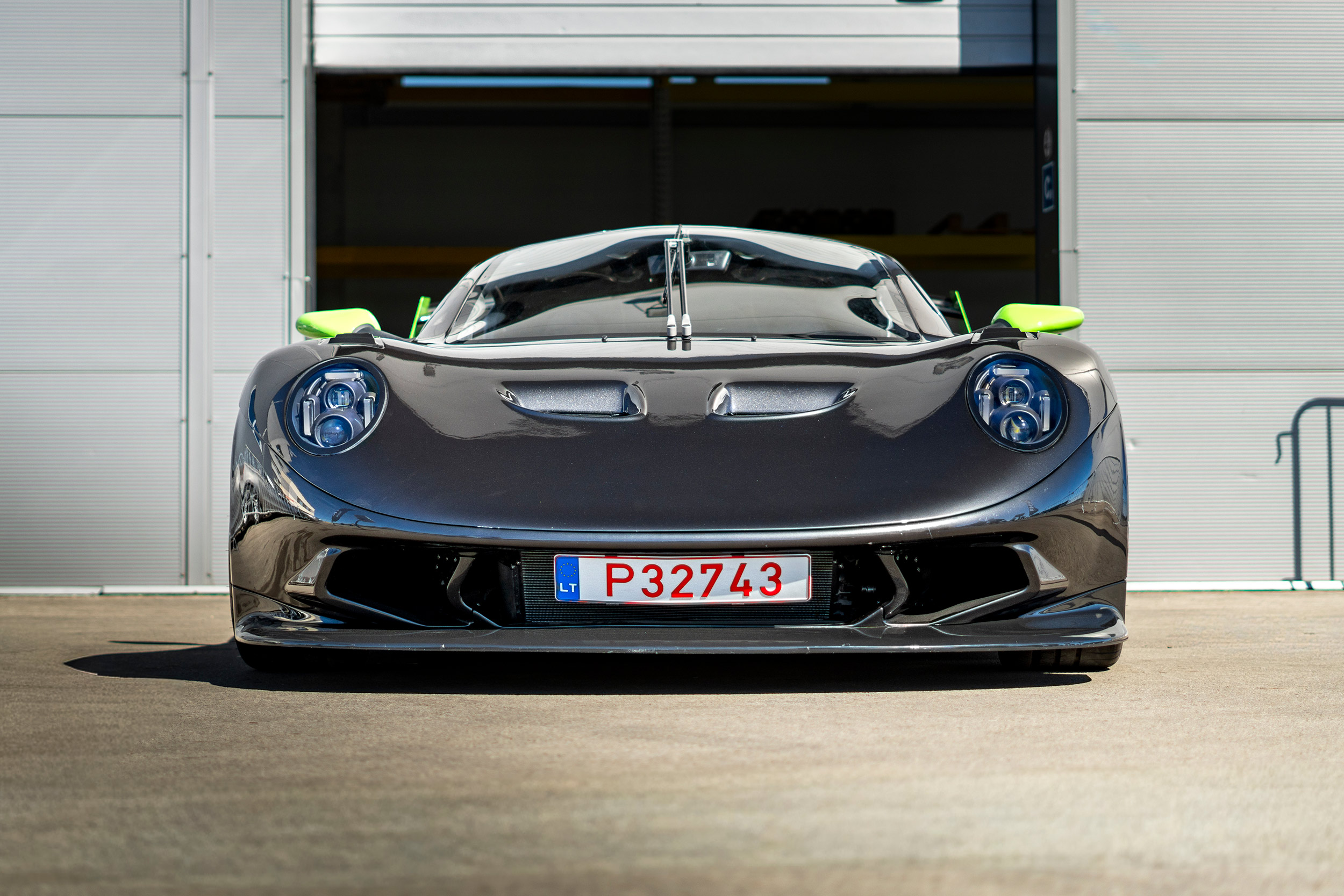 The Rhino RR01
