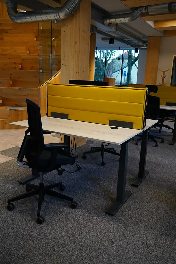 Hot Desk 02 Arbeitsplatz im STEPS