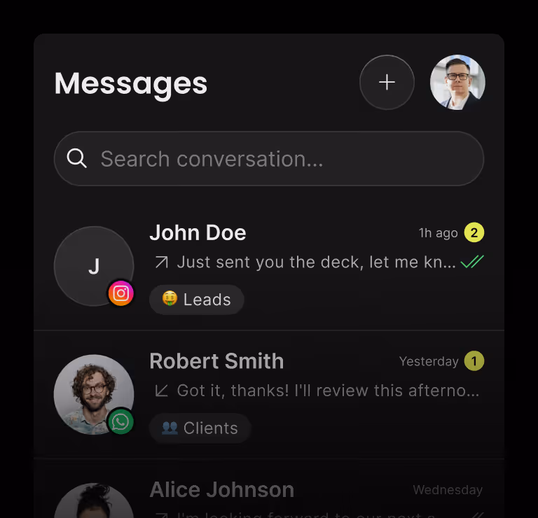 Mobile message app screen showing conversation list with John Doe, Robert Smith, and Alice Johnson, including unread message counts and message previews.