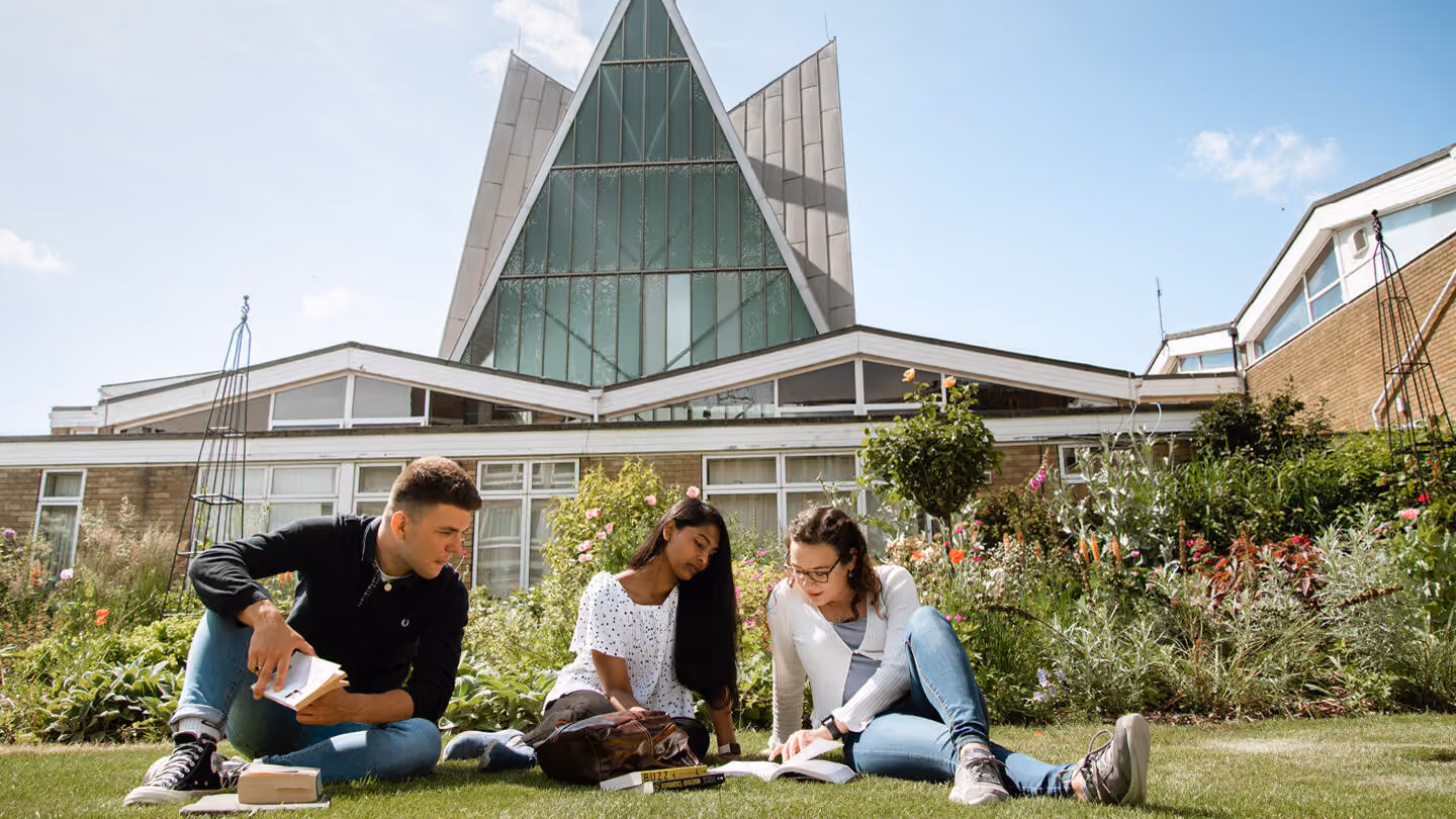 How Canterbury Christ Church University raised customer satisfaction to 98%