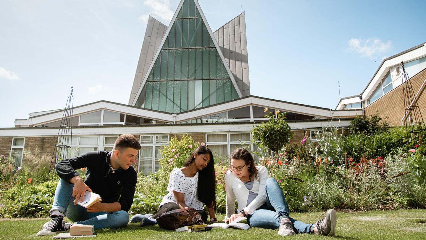 How Canterbury Christ Church University raised customer satisfaction to 98%