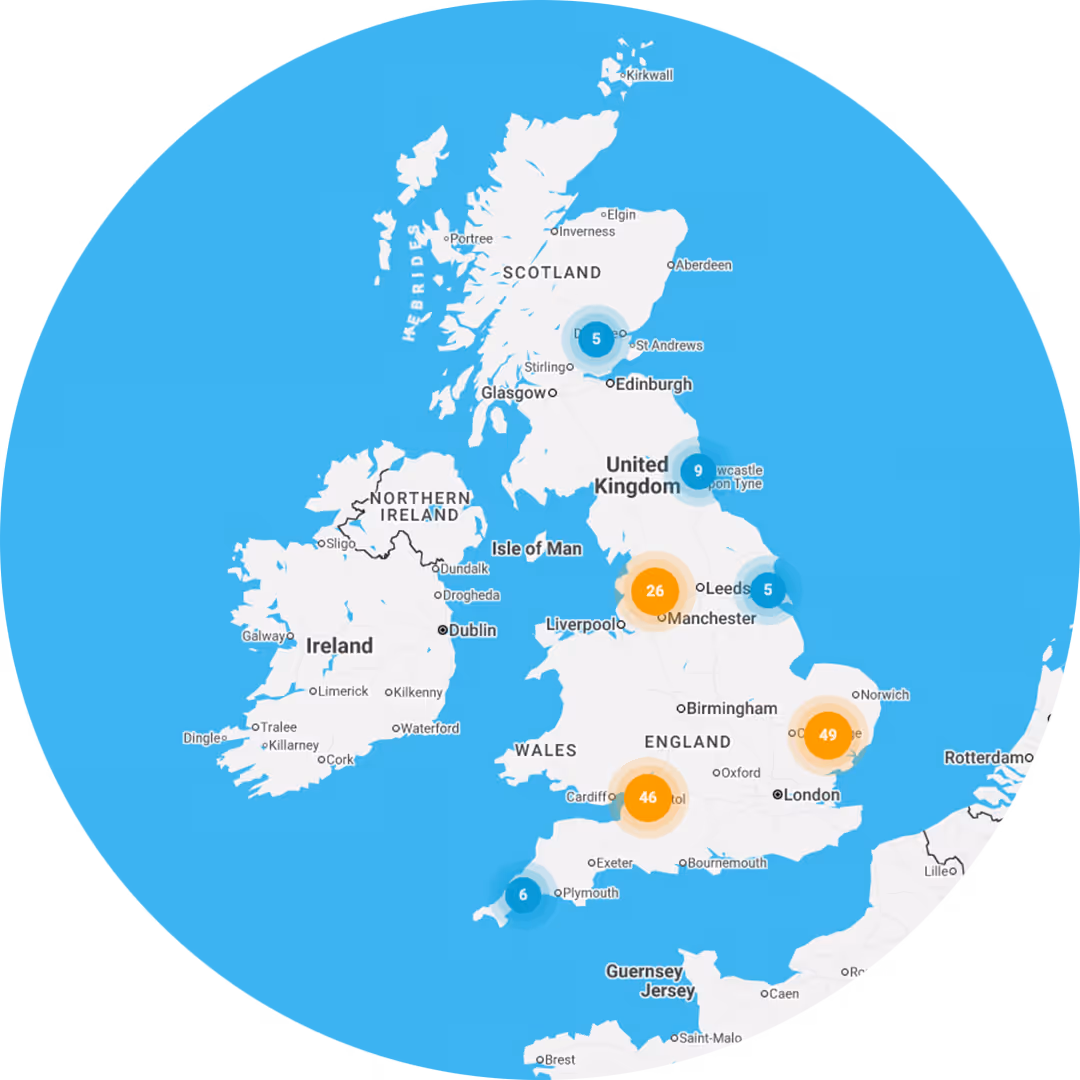 Map of the United Kingdom and Ireland with Curodont clinics pinned on it.