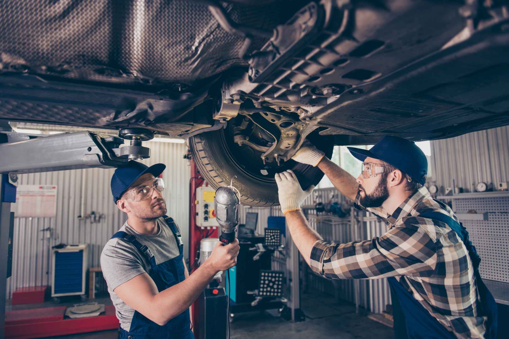 Auto workers unaware of the connection between mesothelioma and Ford motor company.