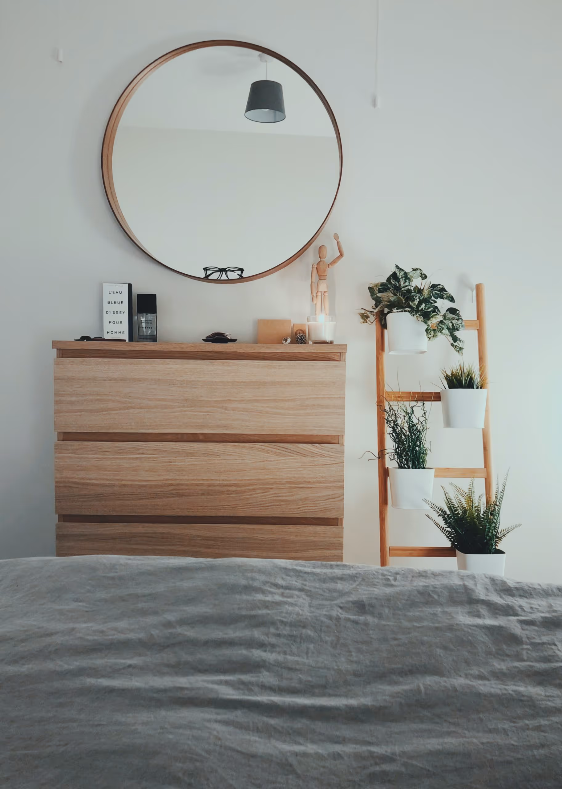 dresser and bedroom set