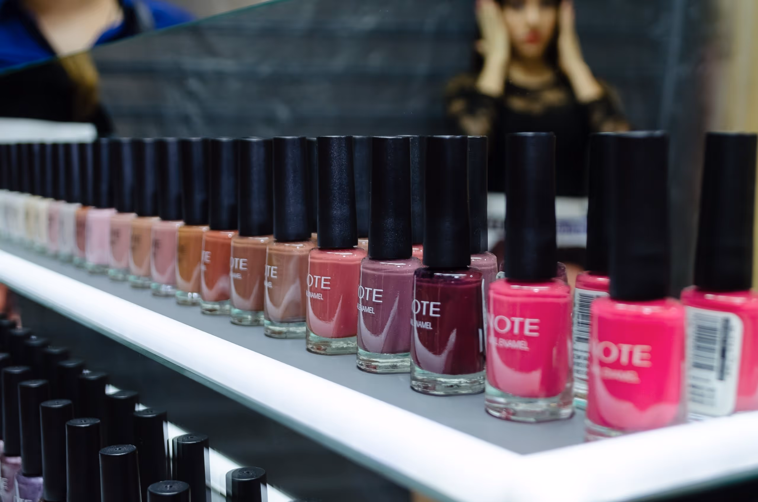 nail polish at nail salon