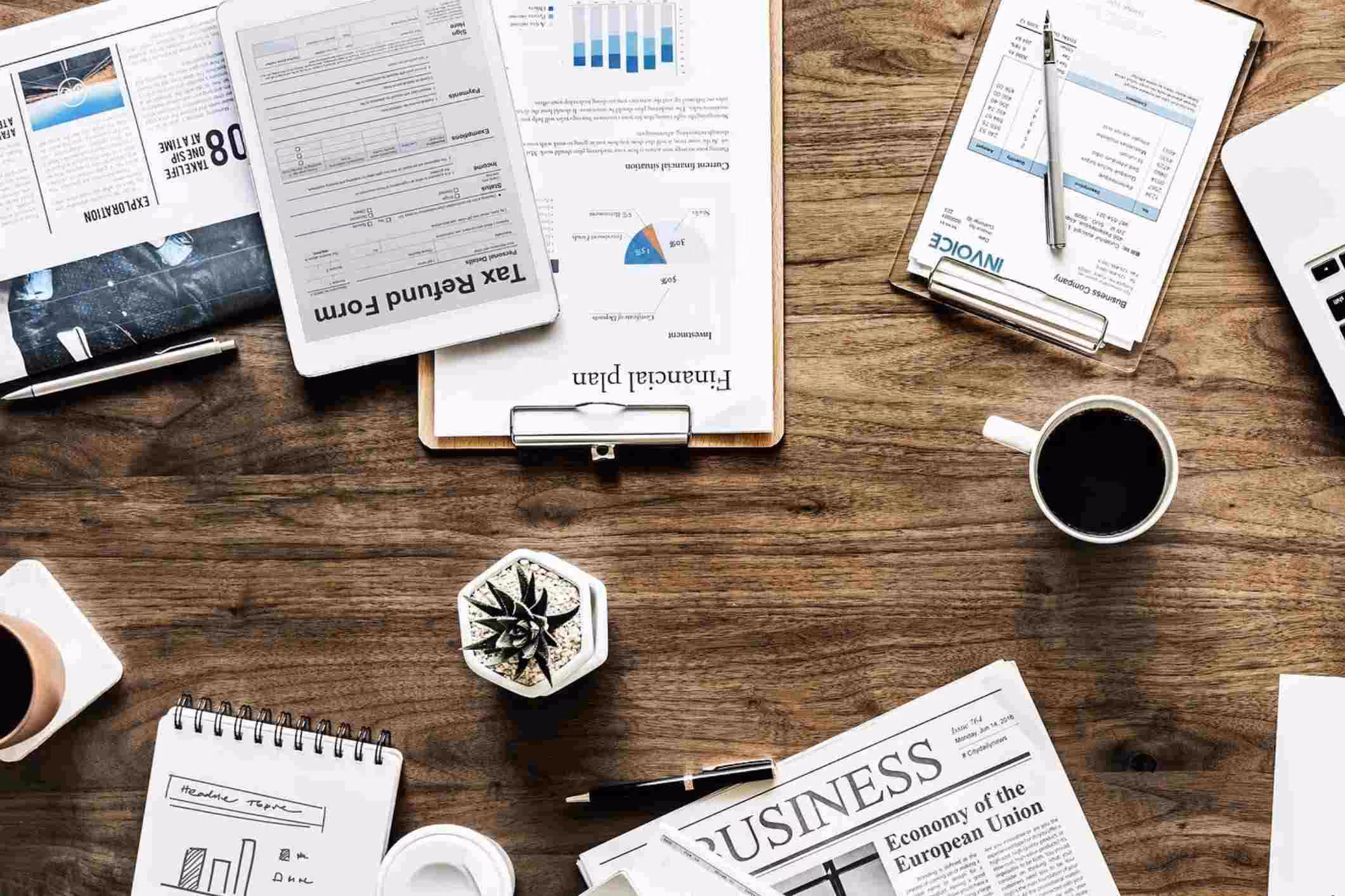 the desk of a financial advisor