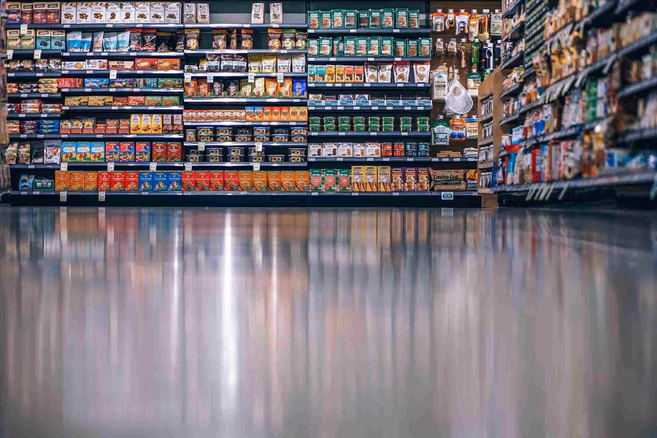 The floor and shelves of a grocery store