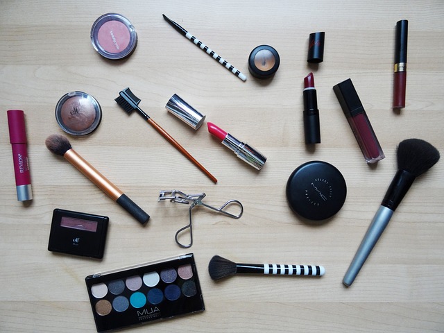 Toxic tort lawyer reviewing claims of asbestos in cosmetics and ovarian cancer cases nationwide. For a free consultation, call 800.513.2403.