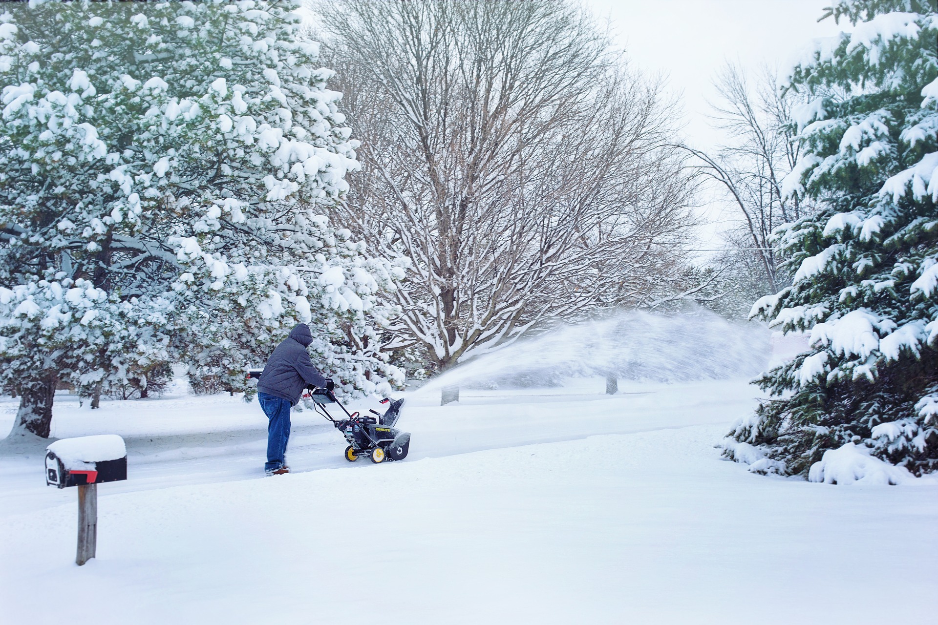 Cincinnati, Ohio product recall lawyer reviewing snow blower injury claims and the Toro snow blower recall notice on behalf of plaintiffs.