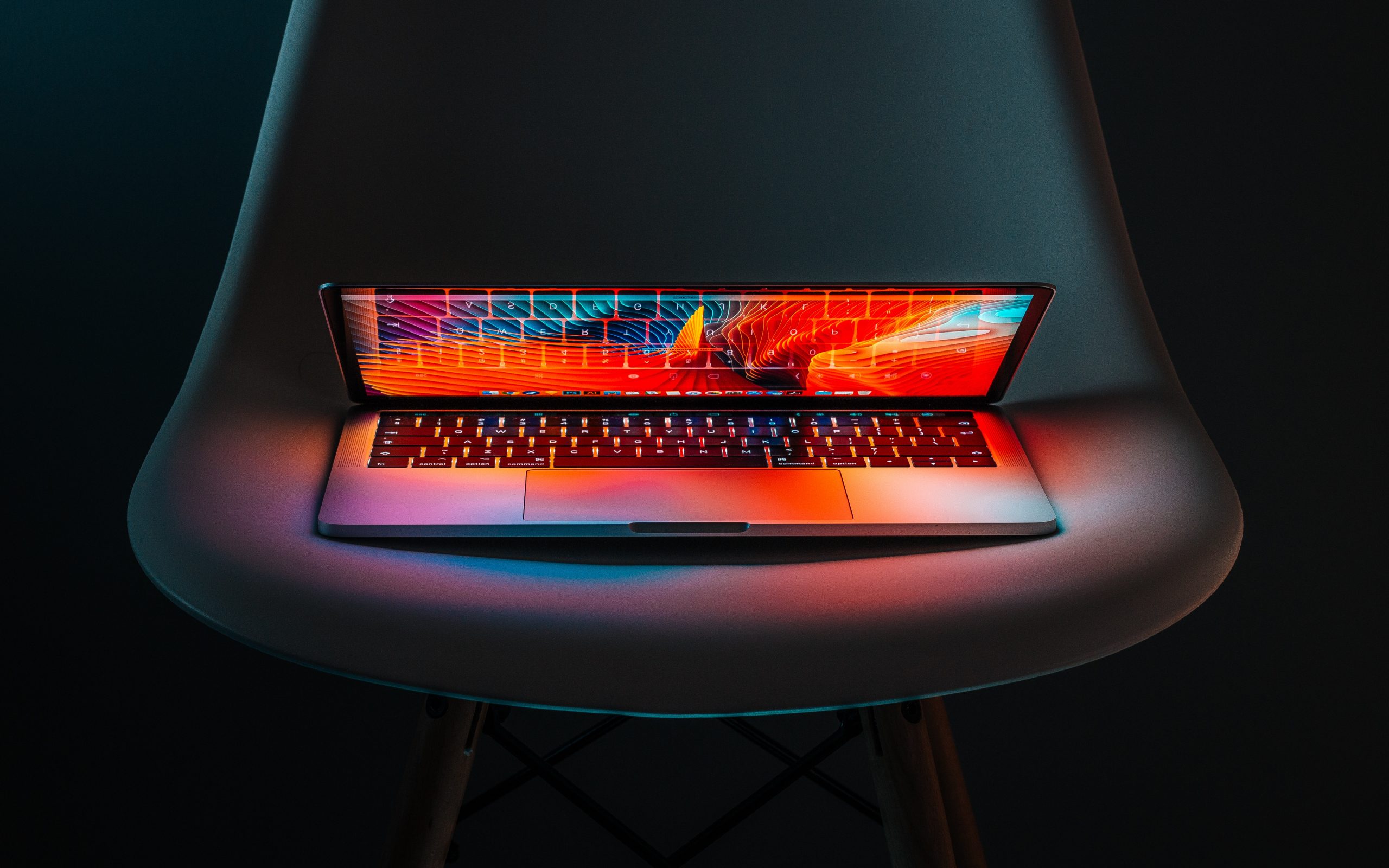 Illinois' Eavesdropping Act gives residents powerful legal tools to challenge companies that secretly record or intercept electronic communications. Learn how it compares to California's wiretap law and how to file a claim.