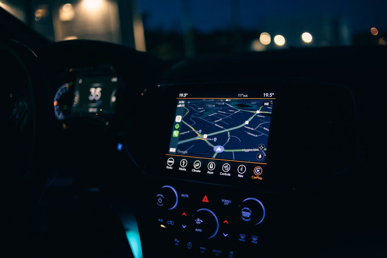 gps navigation in car activated by a voice command