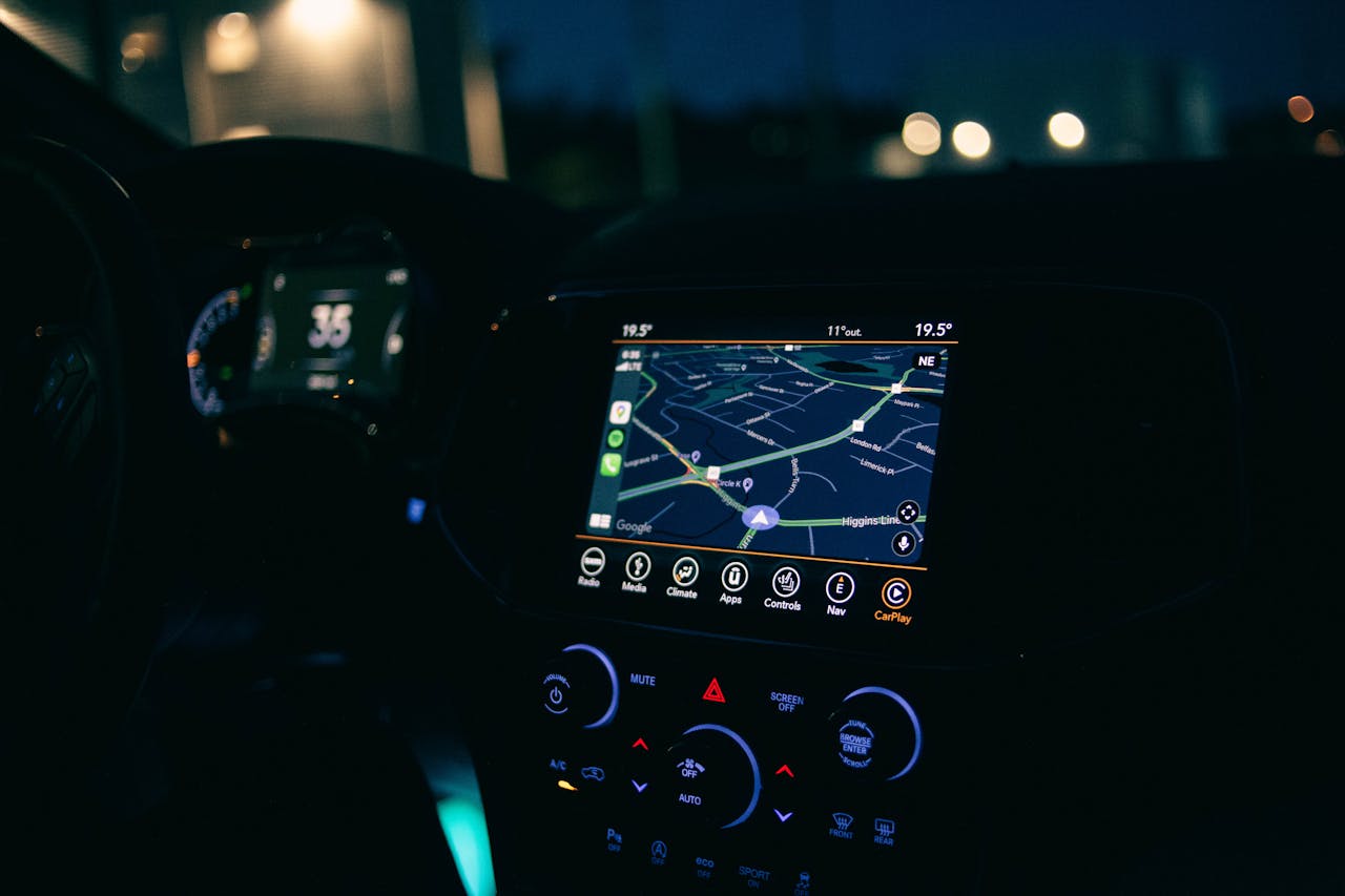 gps navigation in car activated by a voice command
