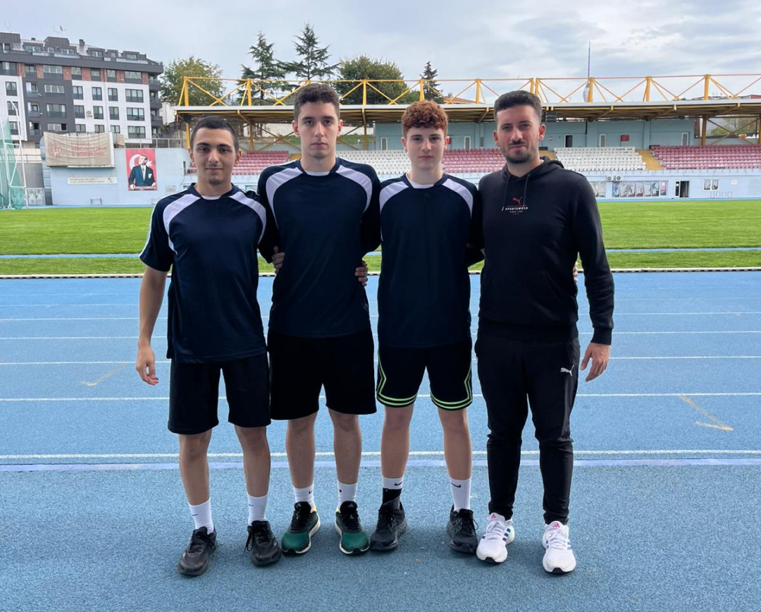 Burhan Felek Atletizm Pistinde düzenlenen 29 Ekim Cumhuriyet Koşusu…