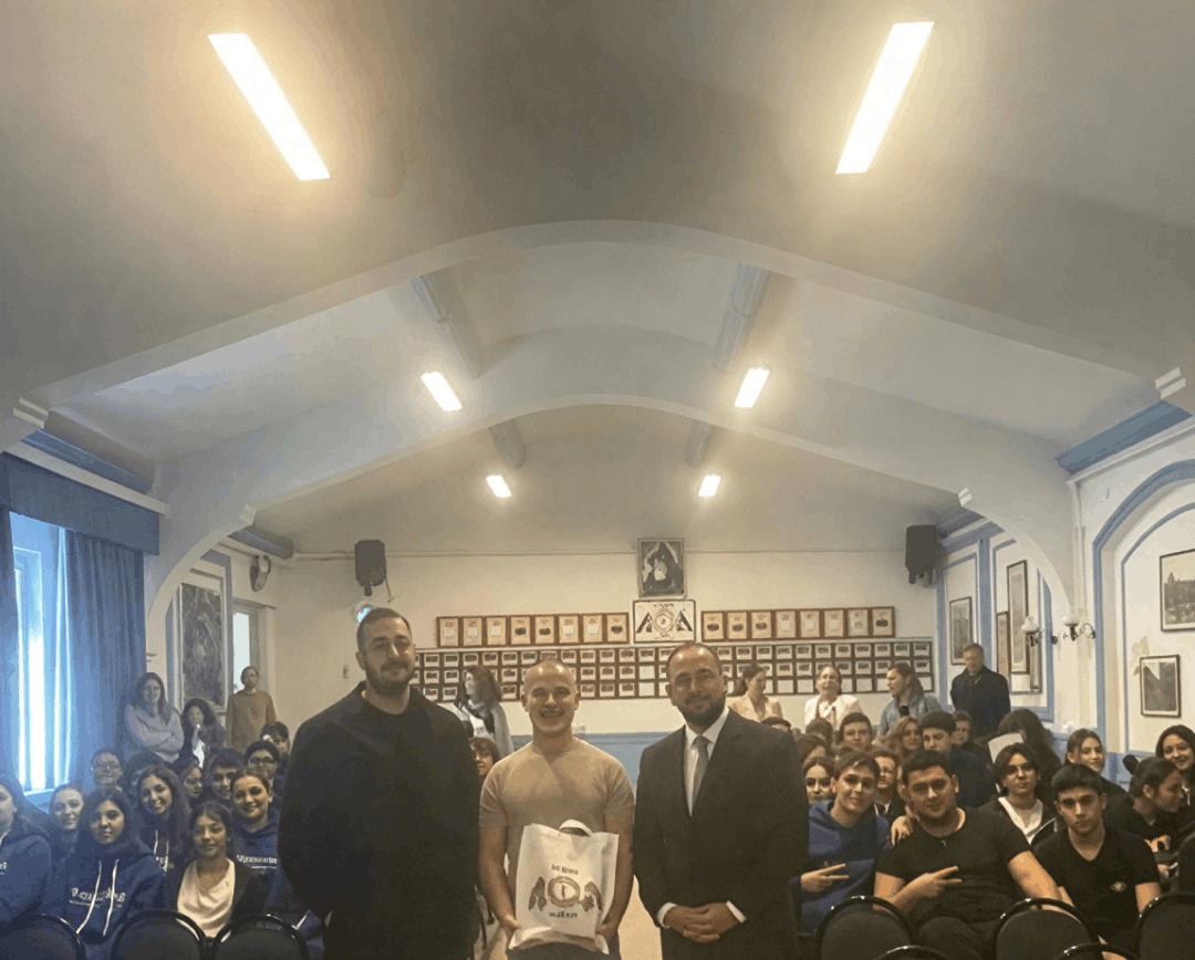 Surp Haç Lisesi Kariyer Günleri’nde Nazar Şigaher ile Söyleşi