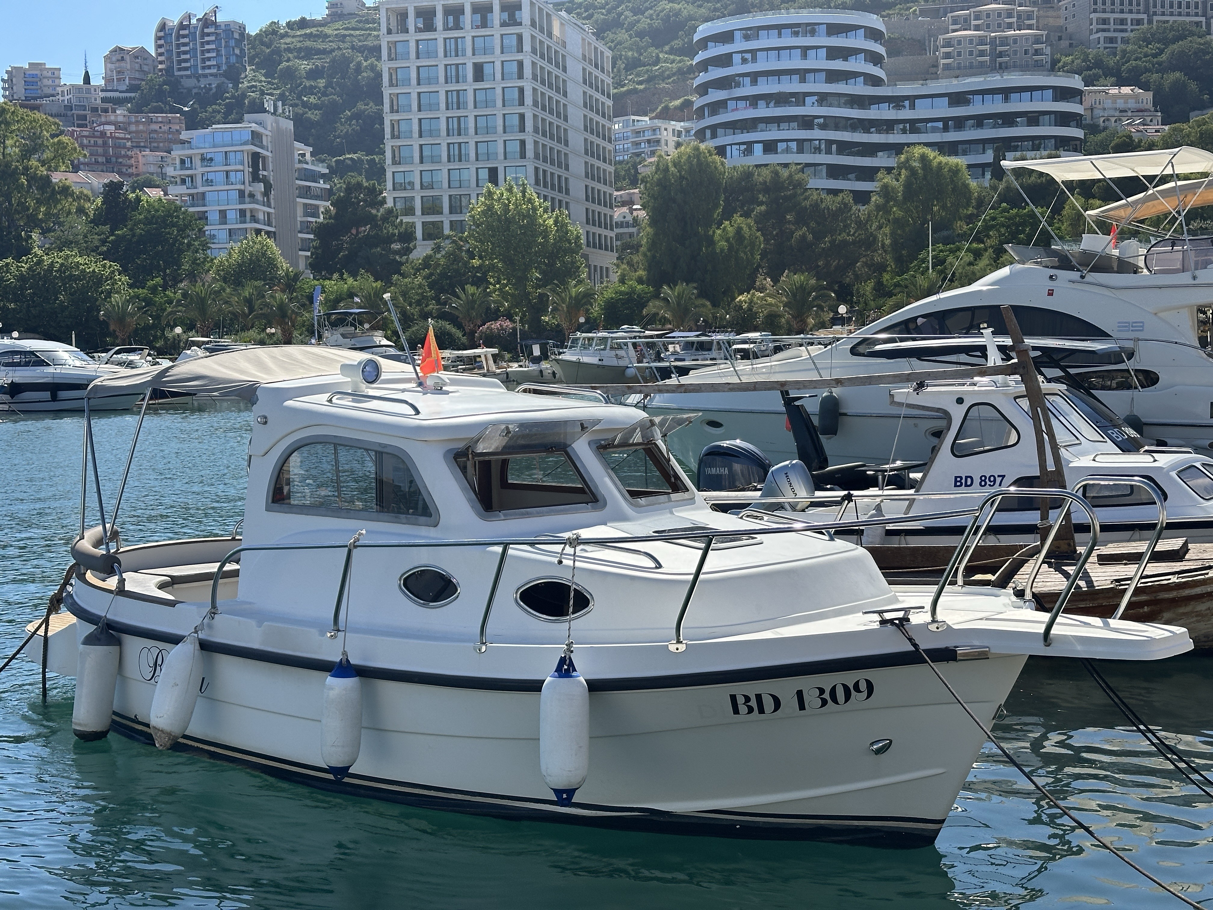 Betina Boat Rental in Budva | Budva Boats