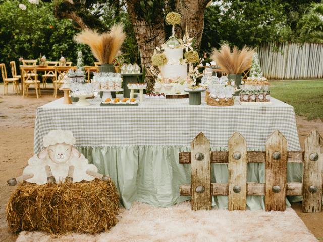 image of volunteers with animals