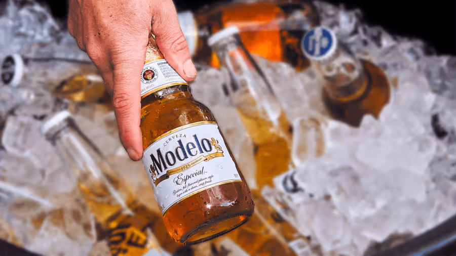 Modelo Especial at Union Fare Athens