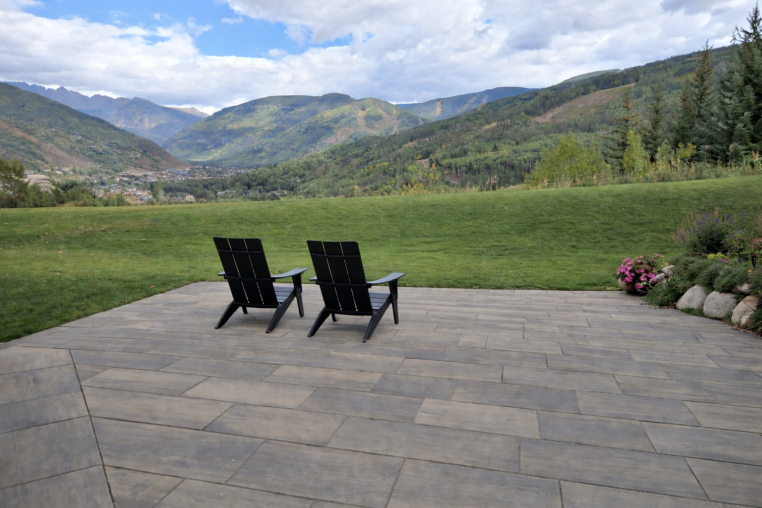 [background image] image of restaurant exterior at night (for a fine dining restaurant)