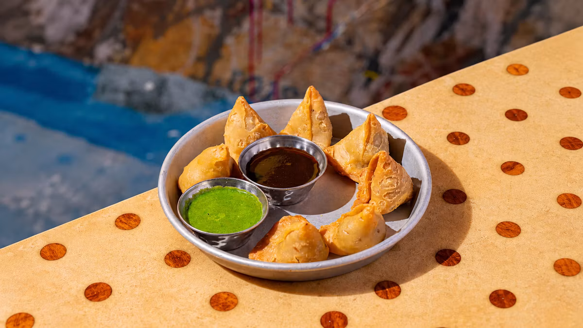 mini samosa at Curry Up Now
