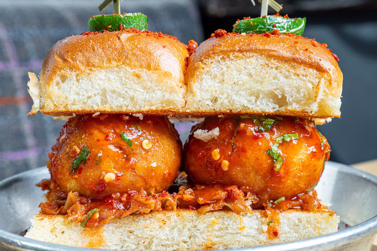 Schezwan Vada Pav at Curry Up Now