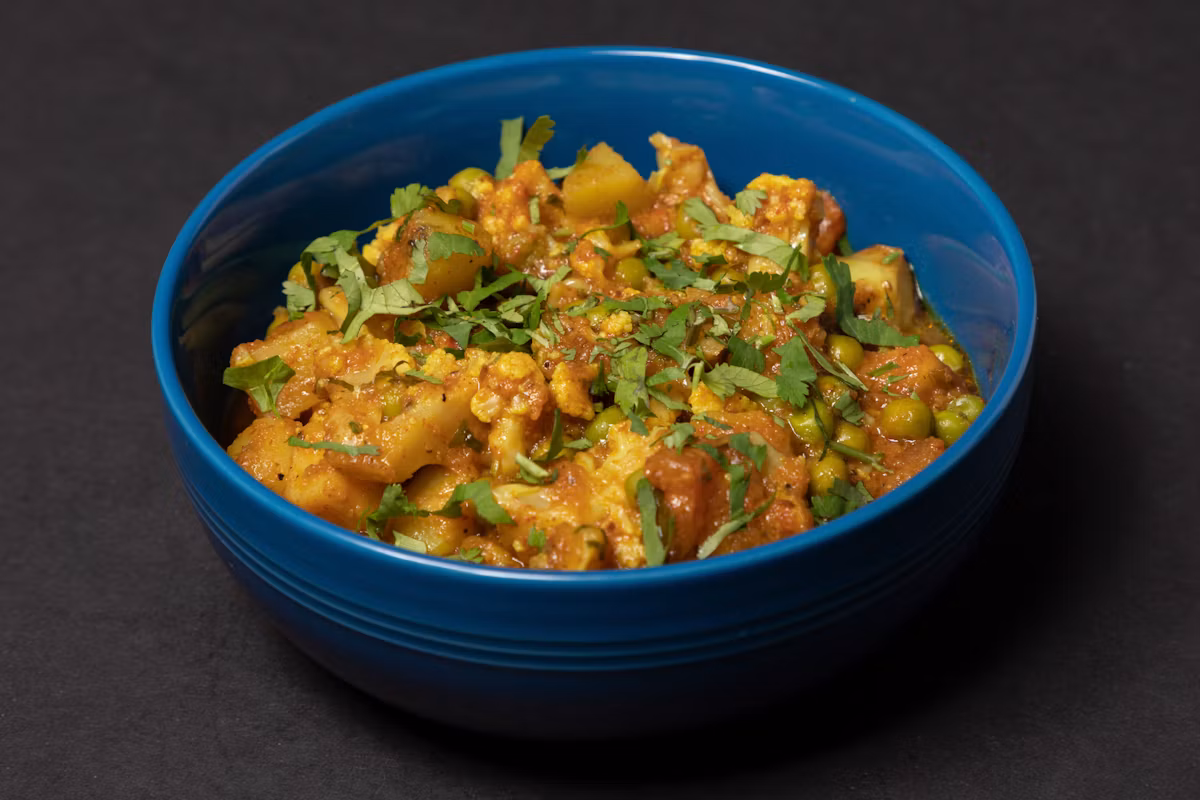 Aloo Gobi Entrée 16oz at Curry Up Now